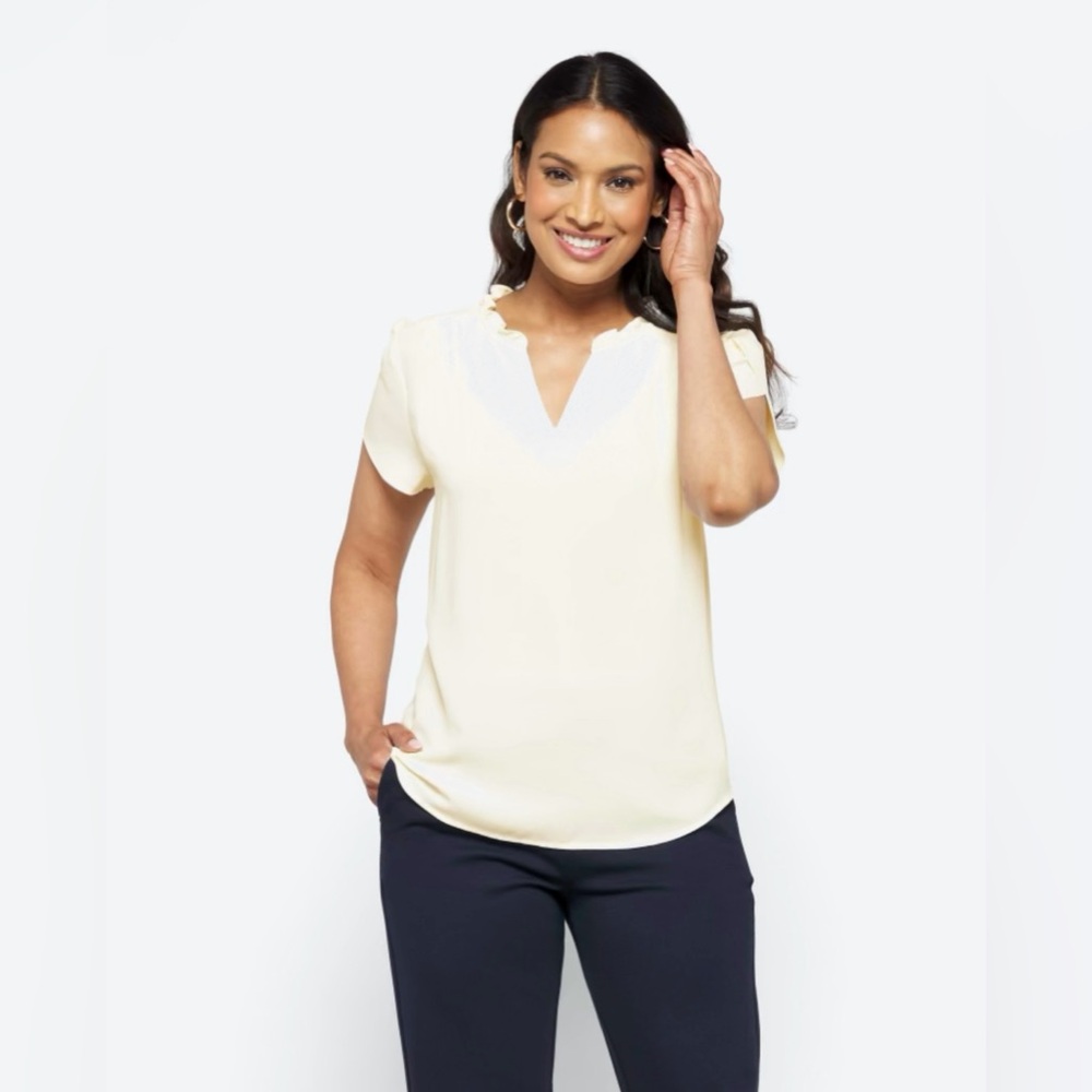 41 Hawthorn Tiffiny Tulip Sleeve Blouse Top from Stitch Fix. Size XS. NWT!